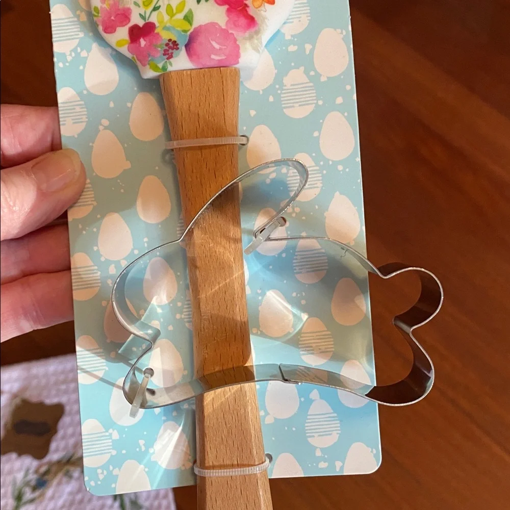 NWT Mud Pie Pink Embroidered Spring Tea Dish Towel, Spatula & Cookie Cutter